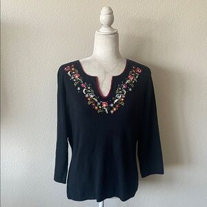 Vintage Joseph A. Embroidered Silk Blend Sweater in black size L